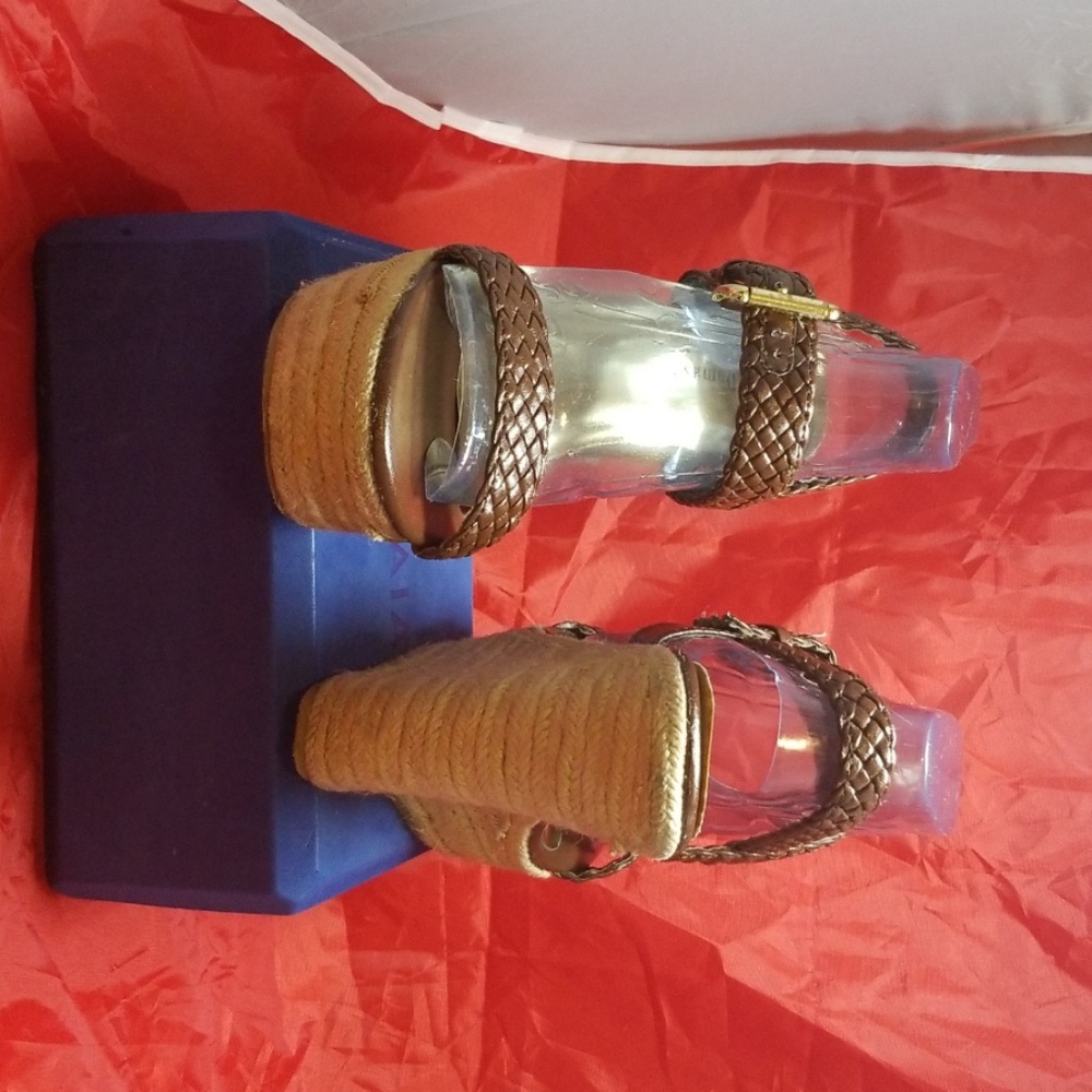shoes - Picture 2 of 2